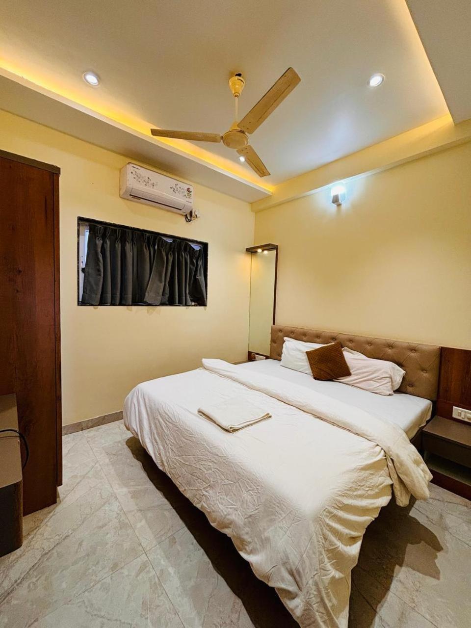 Paramount 3 Ac Bedrooms Hall Garden With Lake View Panchgani Exterior photo