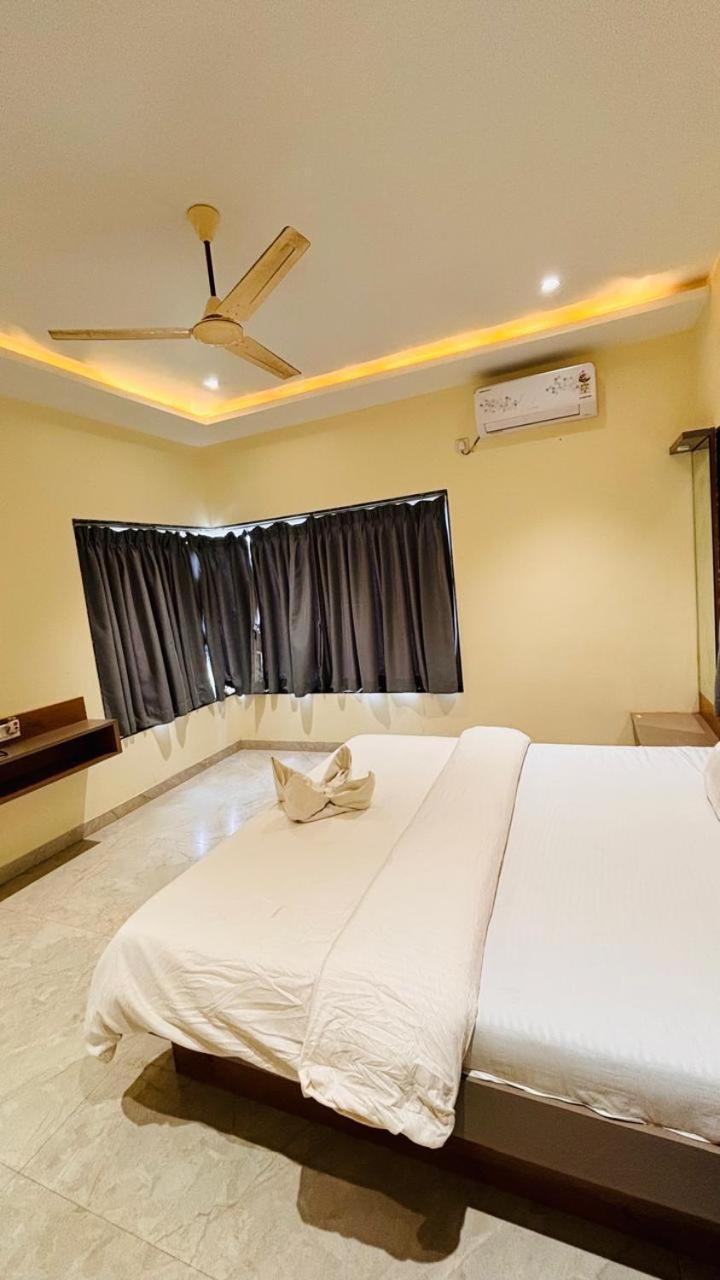 Paramount 3 Ac Bedrooms Hall Garden With Lake View Panchgani Exterior photo