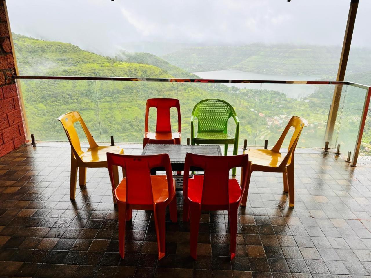 Paramount 3 Ac Bedrooms Hall Garden With Lake View Panchgani Exterior photo