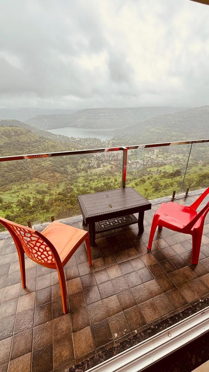 Paramount 3 Ac Bedrooms Hall Garden With Lake View Panchgani Exterior photo