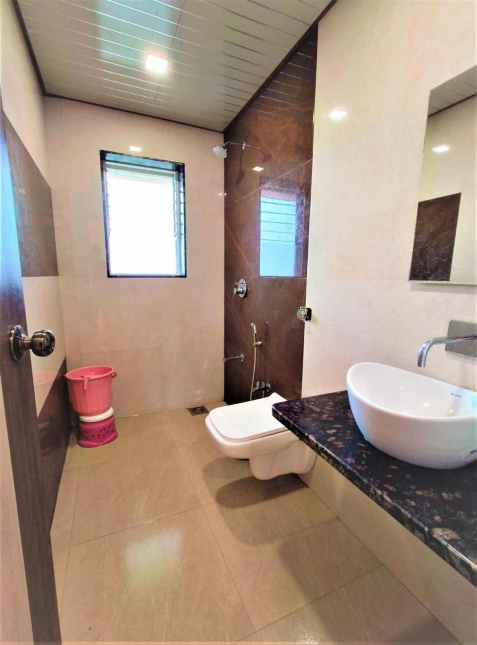 Paramount 3 Ac Bedrooms Hall Garden With Lake View Panchgani Exterior photo